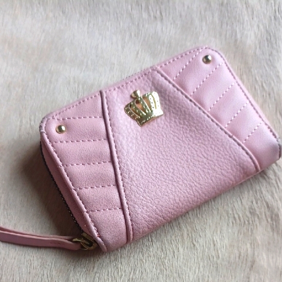 Juicy Couture Handbags - Juicy Couture  Wallet